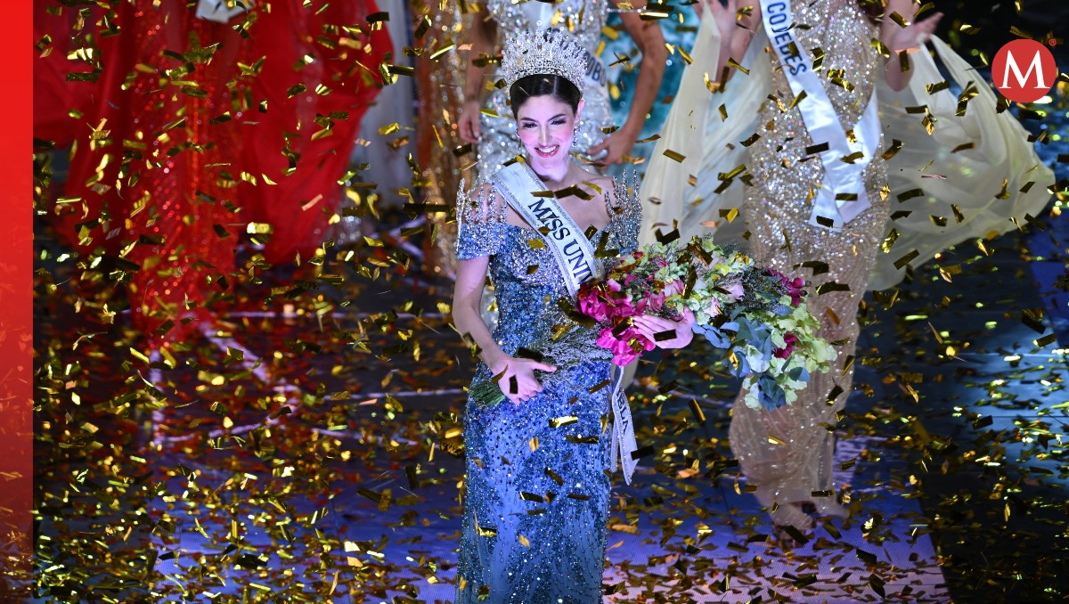 Stephany Abasali al coronarse como reina de belleza | AFP