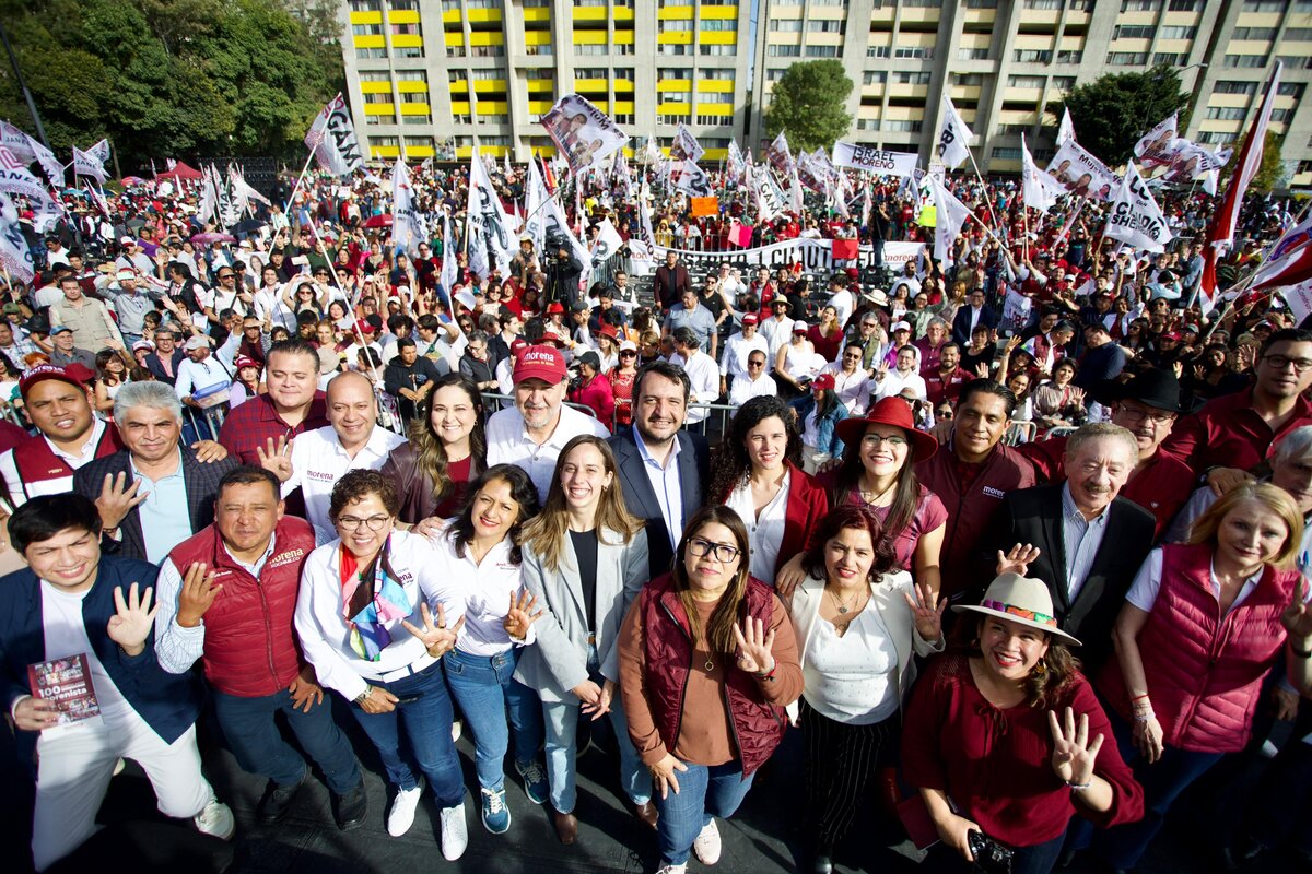 El CEN de Morena llevó a cabo una asamblea informativa en la Plaza de las Tres Culturas. | X