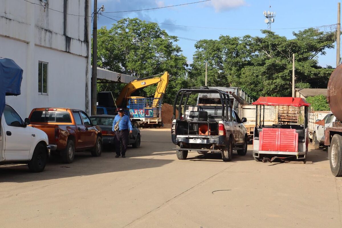 Los trabajadores de Sayula agredidos iban a bordo de una camioneta. | Especial