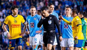 La Comisión de Árbitros reveló este lunes los audios del VAR de la polémica jugada del penal marcado el América en la semifinal de vuelta contra Cruz Azul