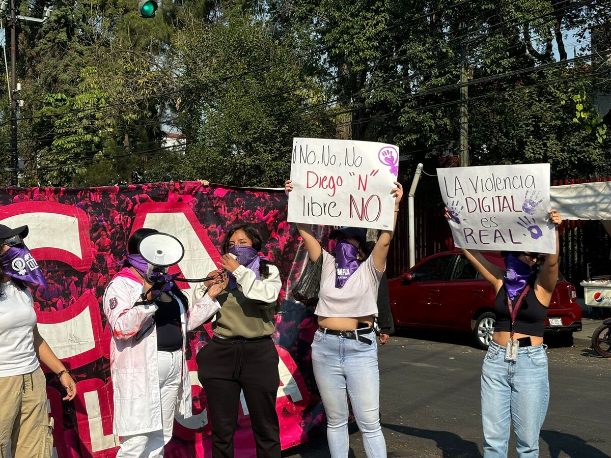 Alumnas del IPN piden justicia por caso de violencia digital. (Foto: Azucena Rangel)
