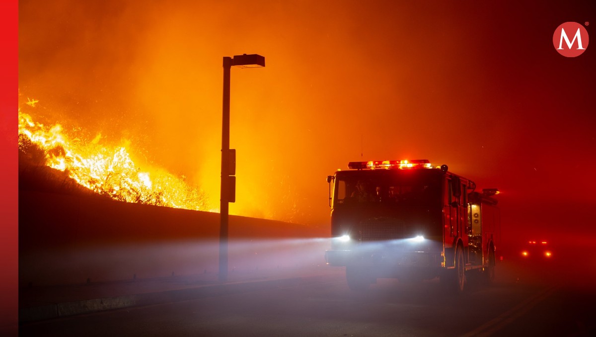 El incendio Franklin obligó a cancelar clases en California. | Especial