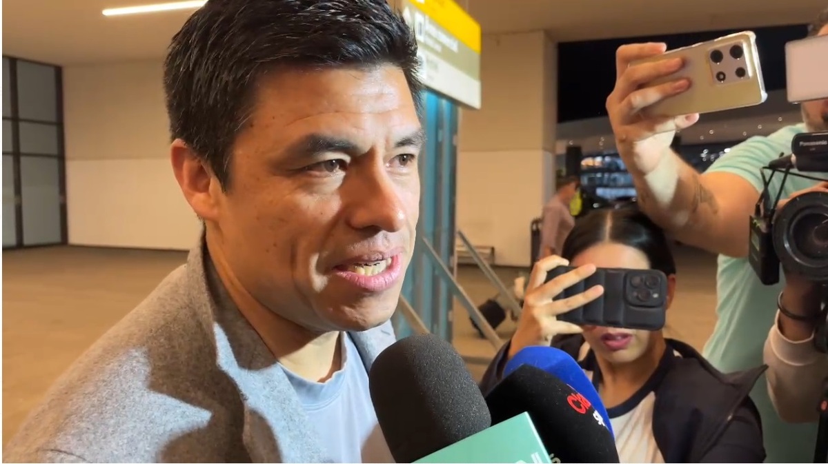 Gonzalo Pineda llegó al Aeropuerto Internacional de Guadalajara. (Alberto Ávalos)