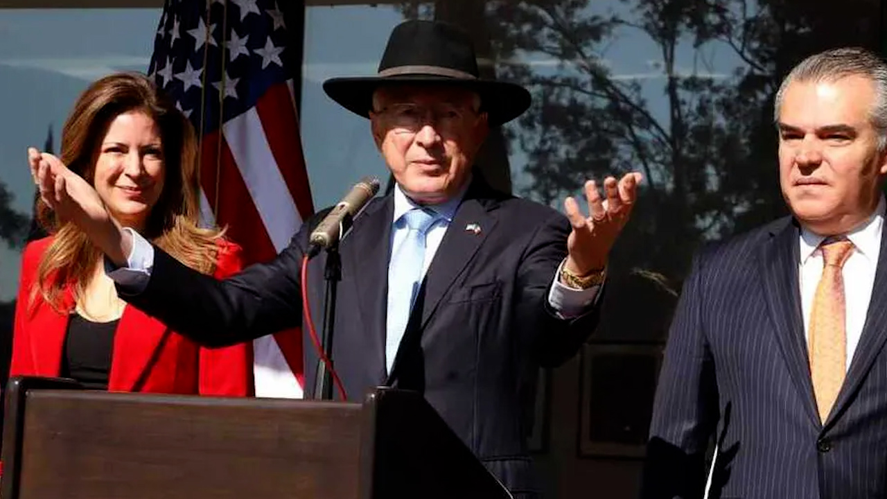 Ken Salazar reconoce acciones de México contra el Cártel de Sinaloa: ''se está desmantelando"