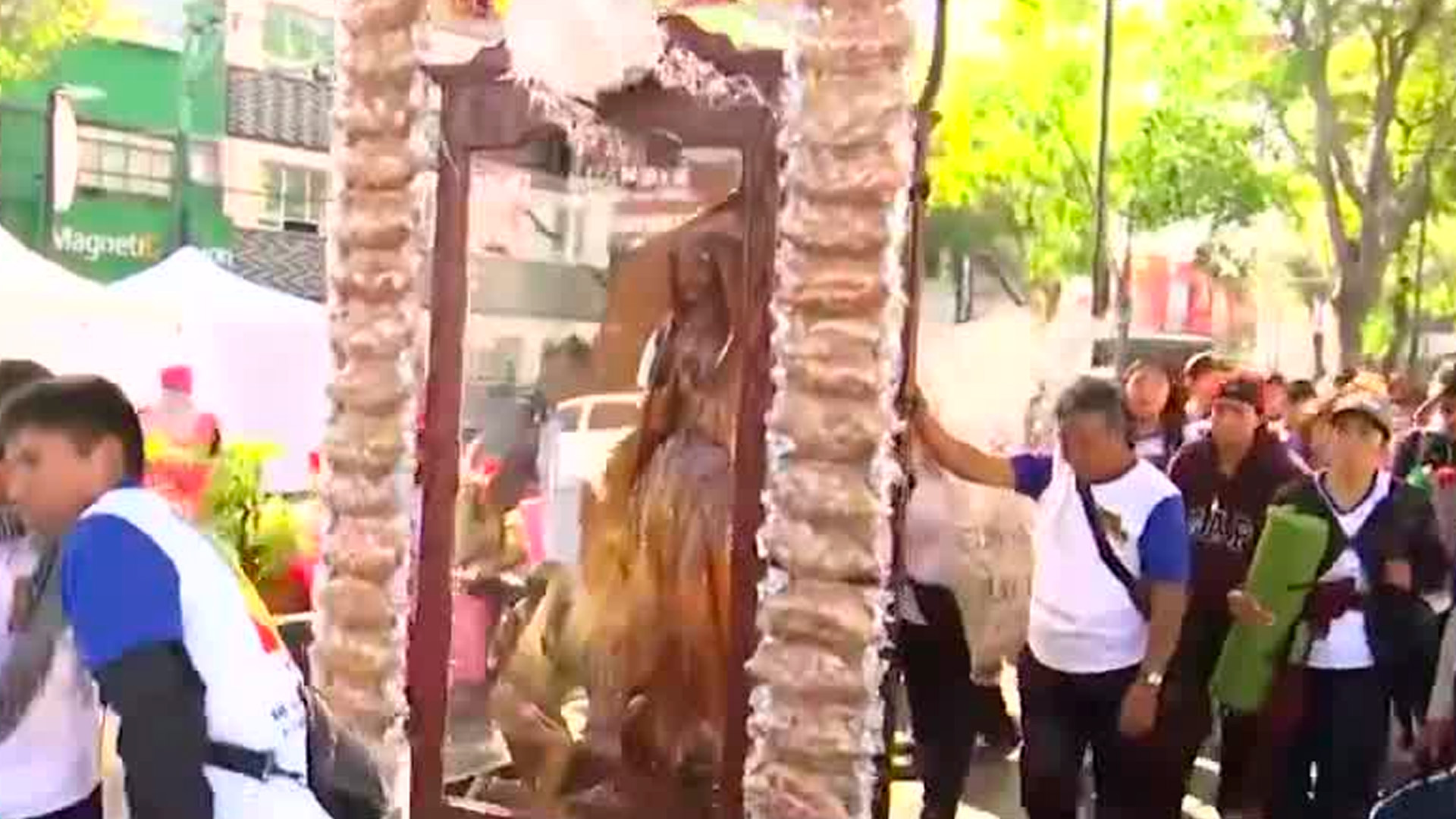 Siguen llegando peregrinos a la Basílica de Guadalupe, van 5 millones de feligreses.