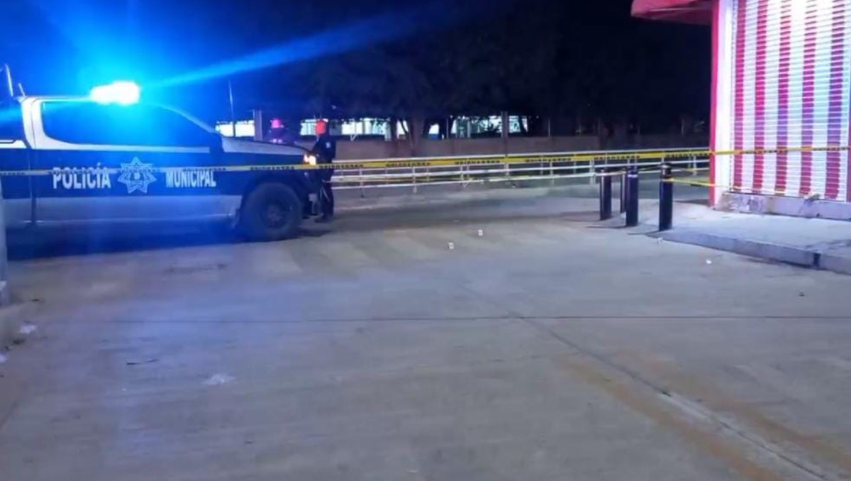Policías de Tlajomulco atendieron el reporte de un asesinato en las calles de Chulavista (Vicente Torres Alfaro)