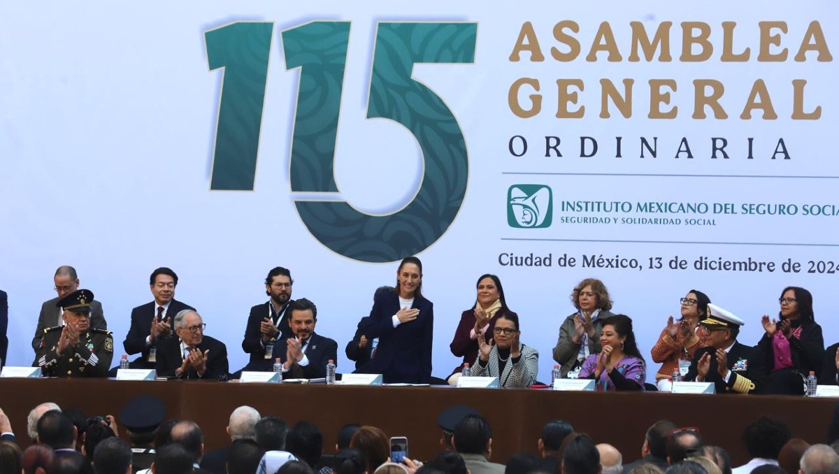Claudia Sheinbaum durante la 115 asamblea general ordinaria del IMSS. | Jorge Carballo