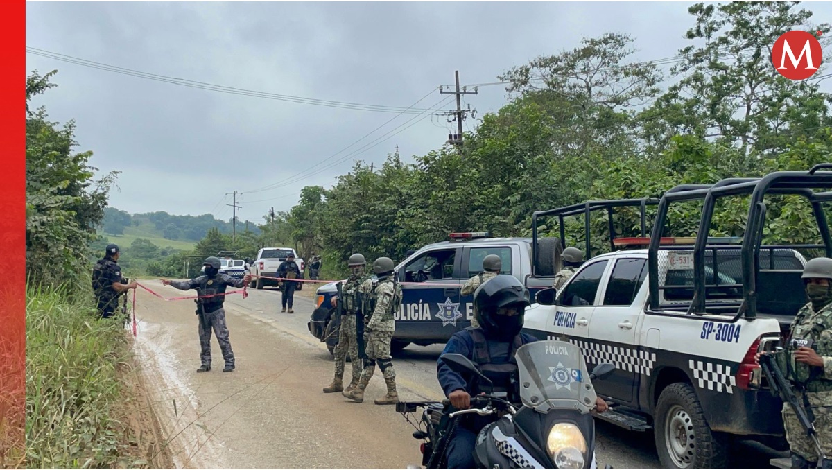Los hombres armados lanzaron una granada y ponchallantas contra los uniformados para poder escapar (Especial)