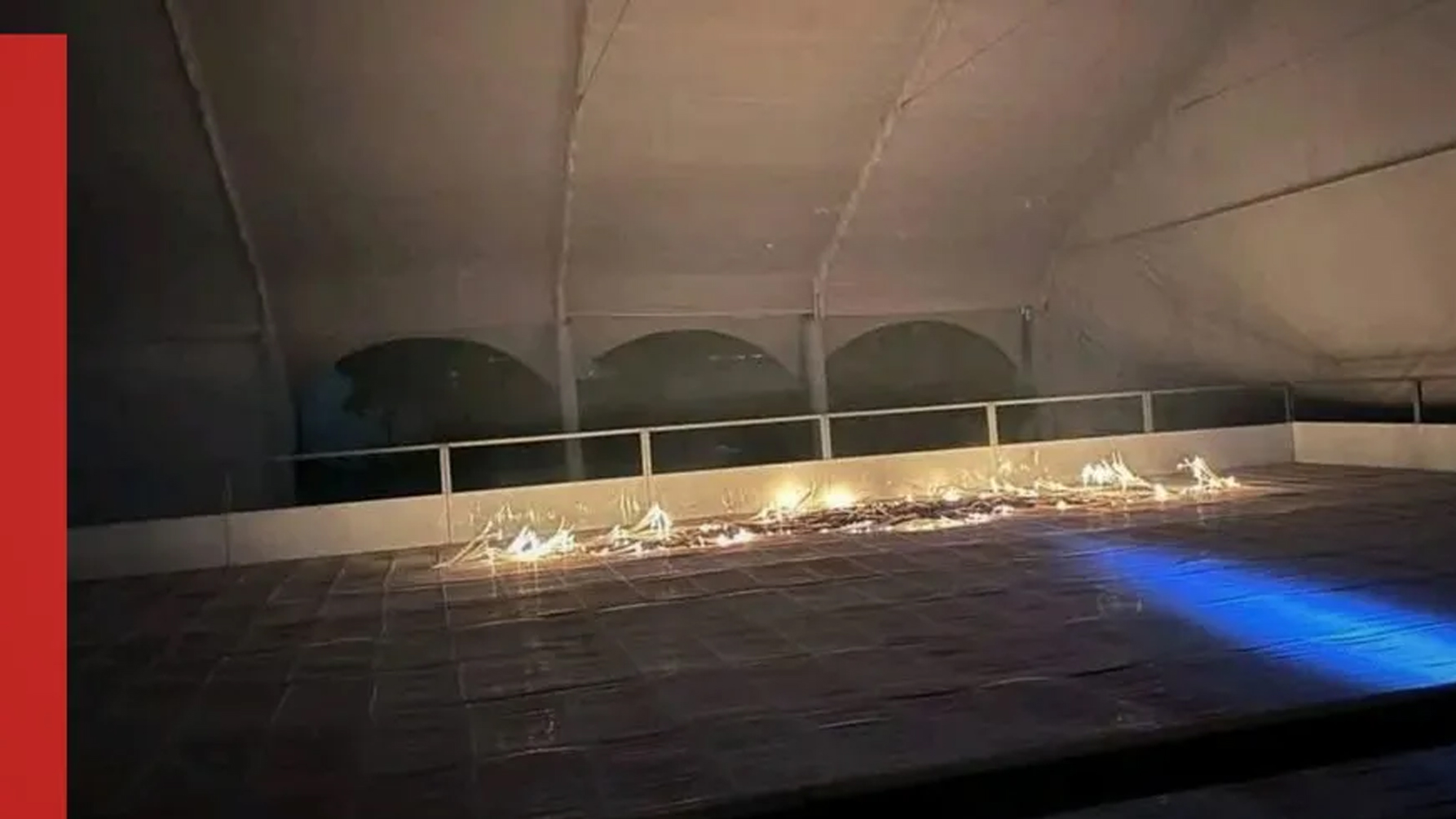 Previo a la inauguración, incendian pista de hielo en Ixtaczoquitlán