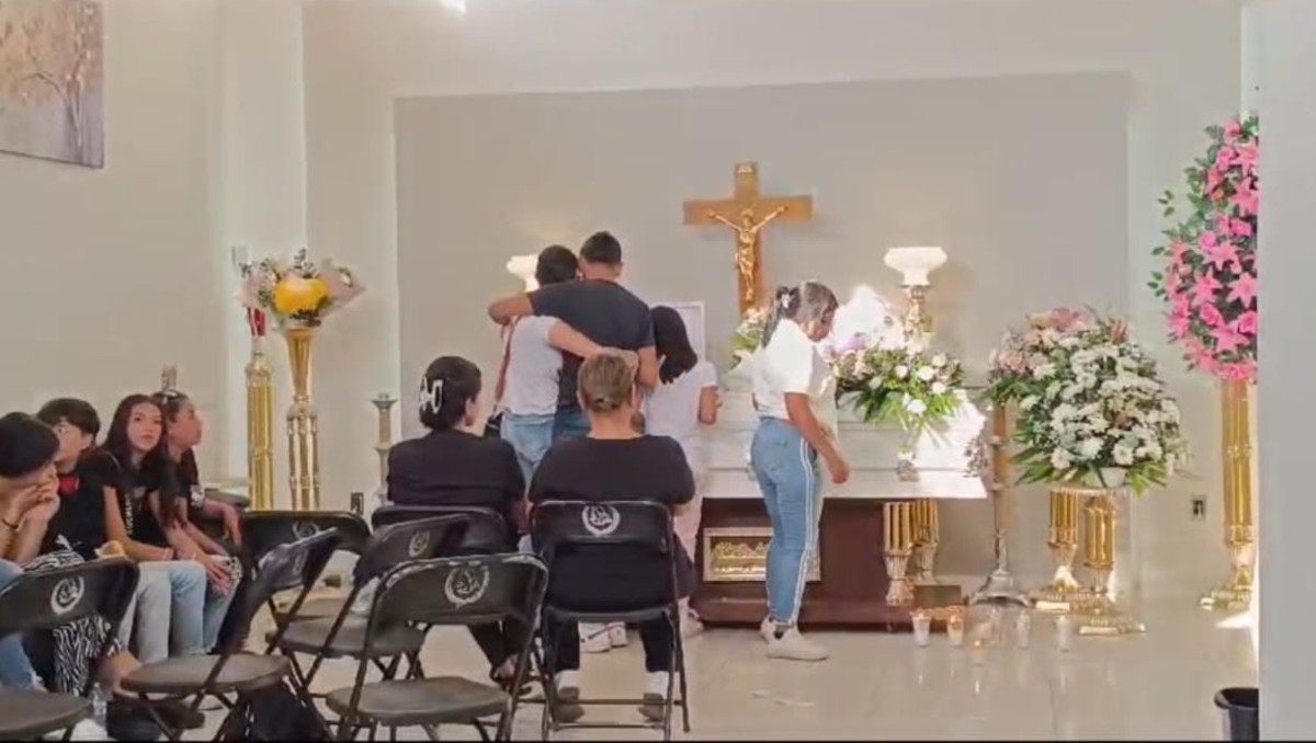 Tragedia en desfile navideño: Dos jóvenes mueren atropelladas en Michoacán | Especial