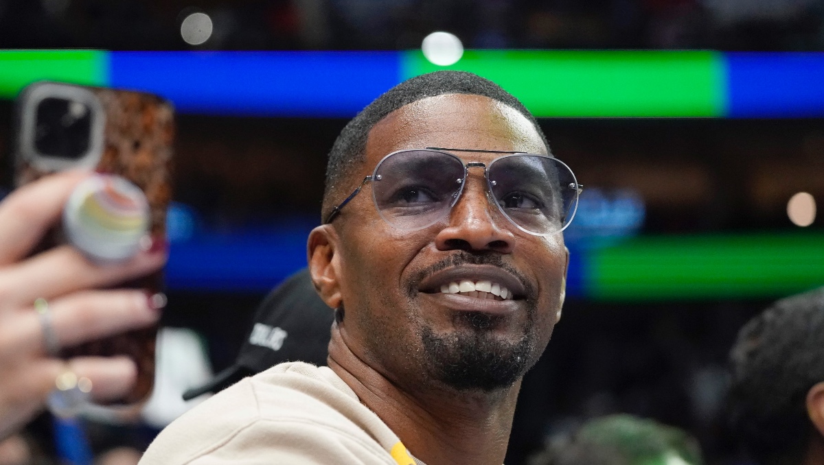 Jamie Foxx es golpeado durante la celebración de su cumpleaños | AP