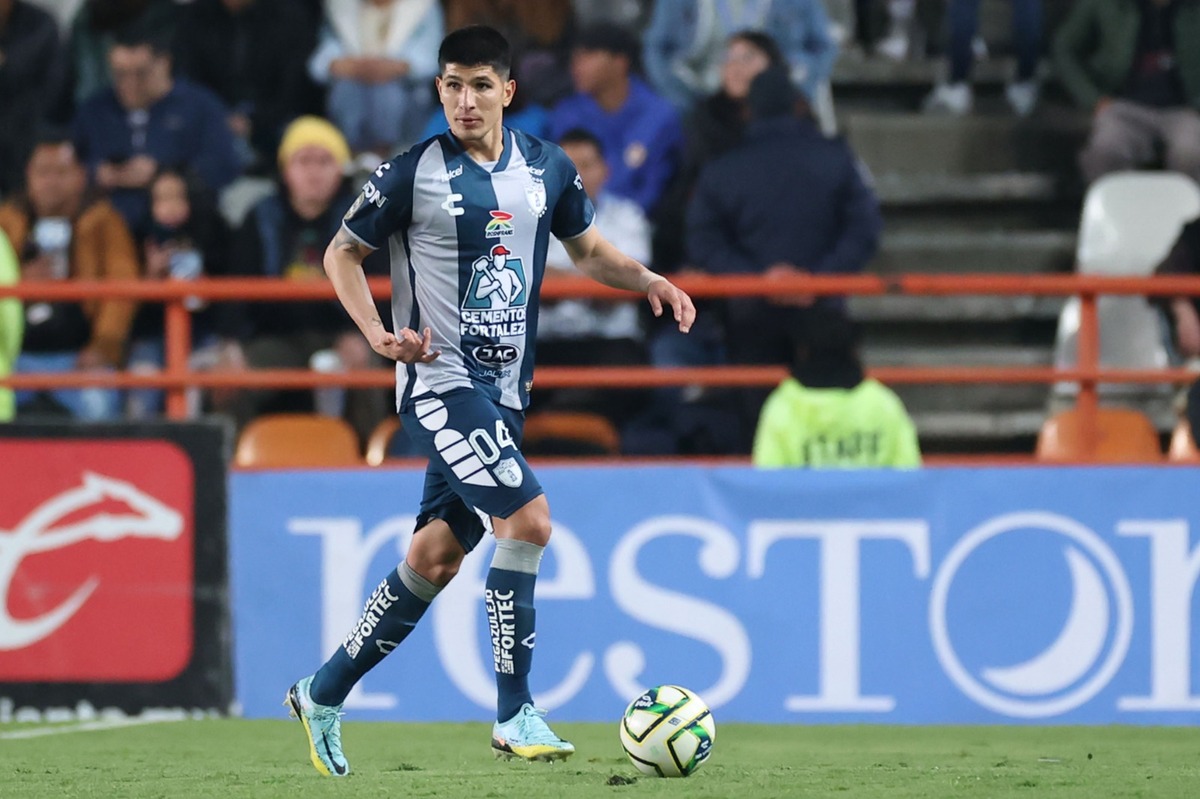 Miguel Tapias será jugador de Chivas para el Clausura 2025 (Imago 7)
