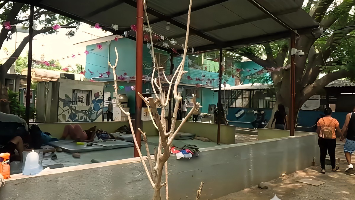 Falta de transporte deja a decenas de migrantes "atrapados" en Oaxaca | Especial