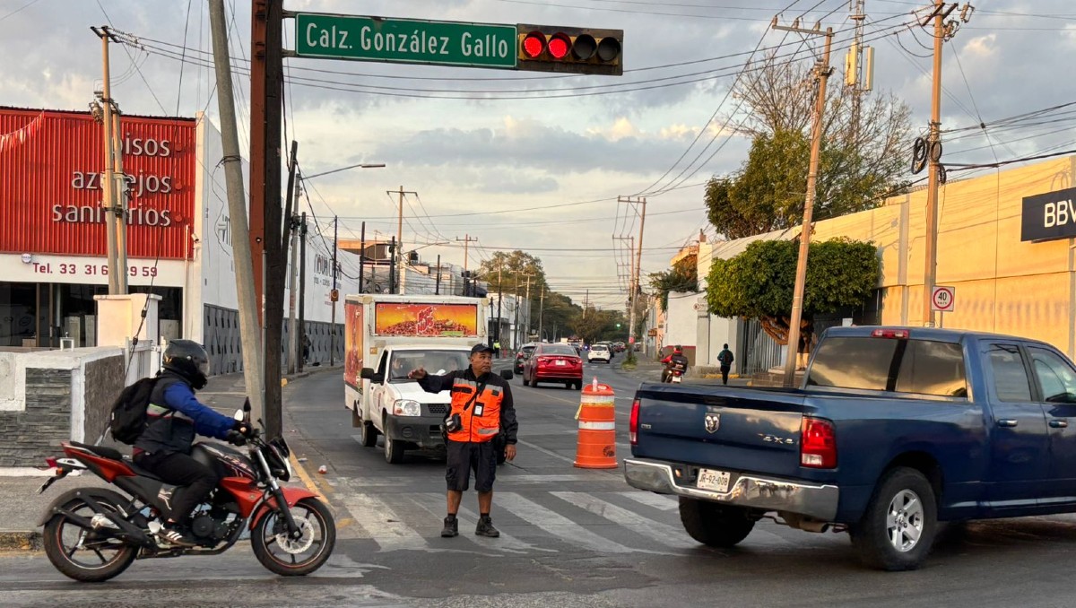 Operativo vial en avenida González Gallo es bien recibido en Guadalajara (Roberto Hurtado)