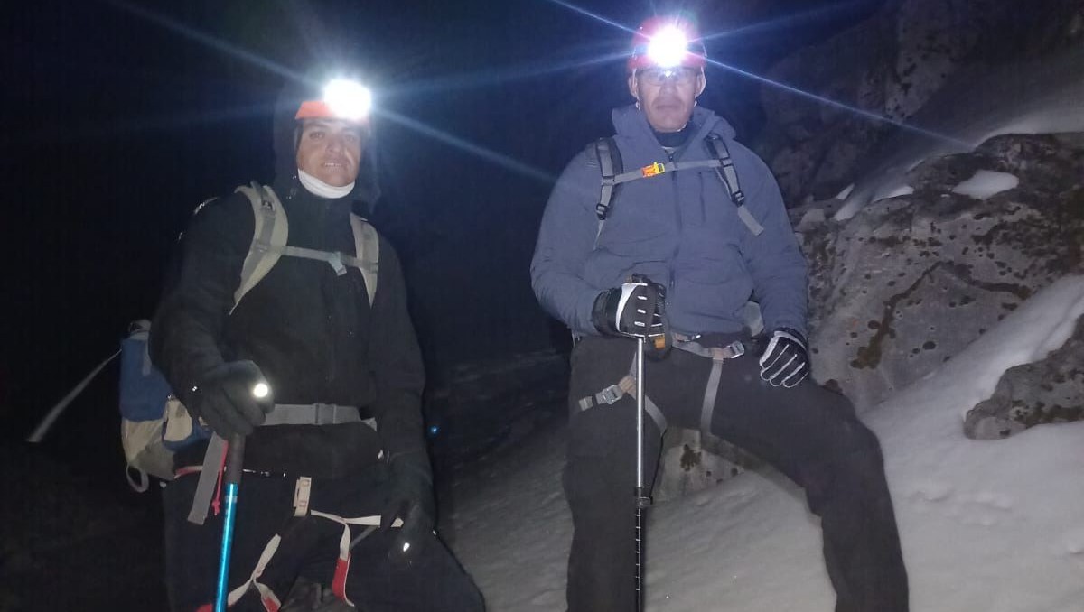 Bomberos de Chihuahua conquistan el Pico de Orizaba para inspirar a nuevas generaciones | Especial