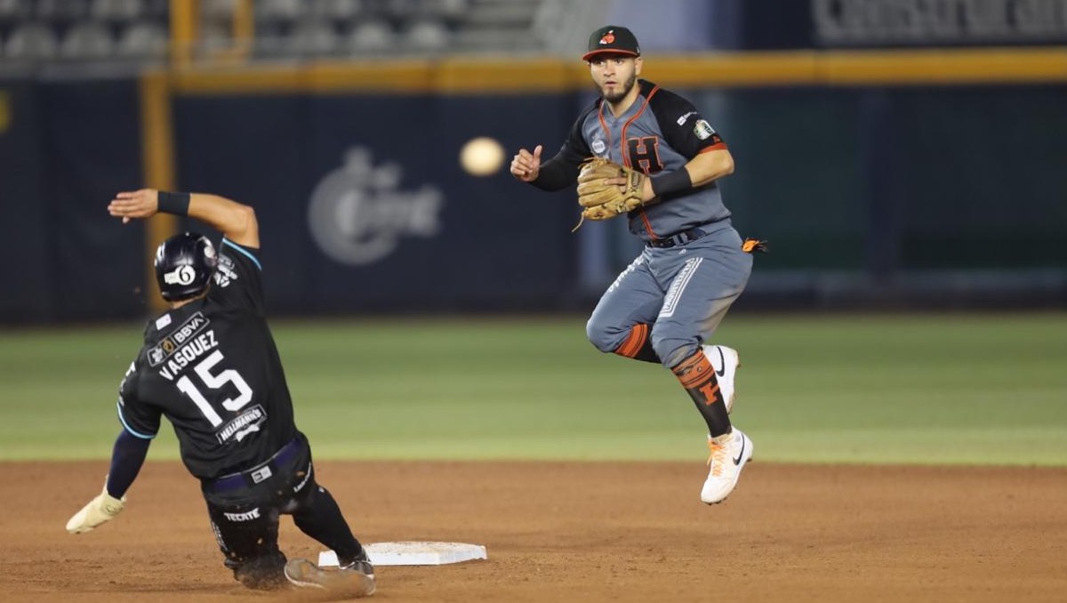 Naranjeros derrotan a Sultanes para quedarse con la serie en la LMP (Roberto Alanís)