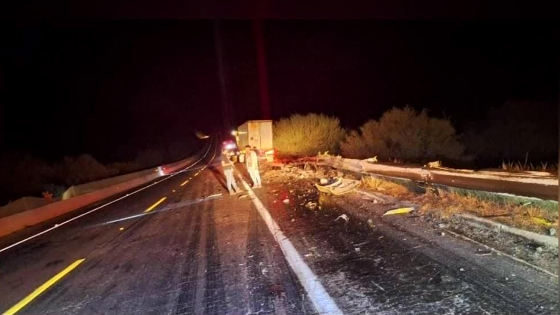 Accidente en la autopista Siglo XXI deja dos muertos; chofer de tráiler se fuga