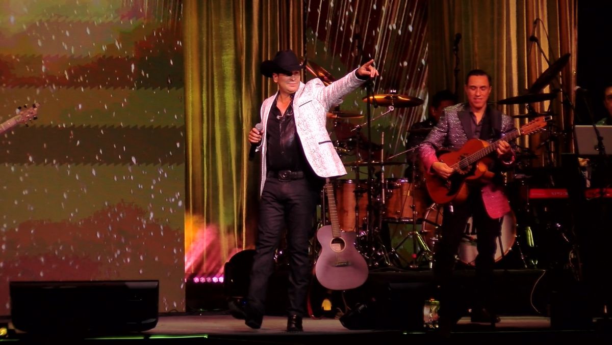 Bobby Pulido ofreció su quinto y último show desde el Auditorio Cumbres. Ángel Martínez