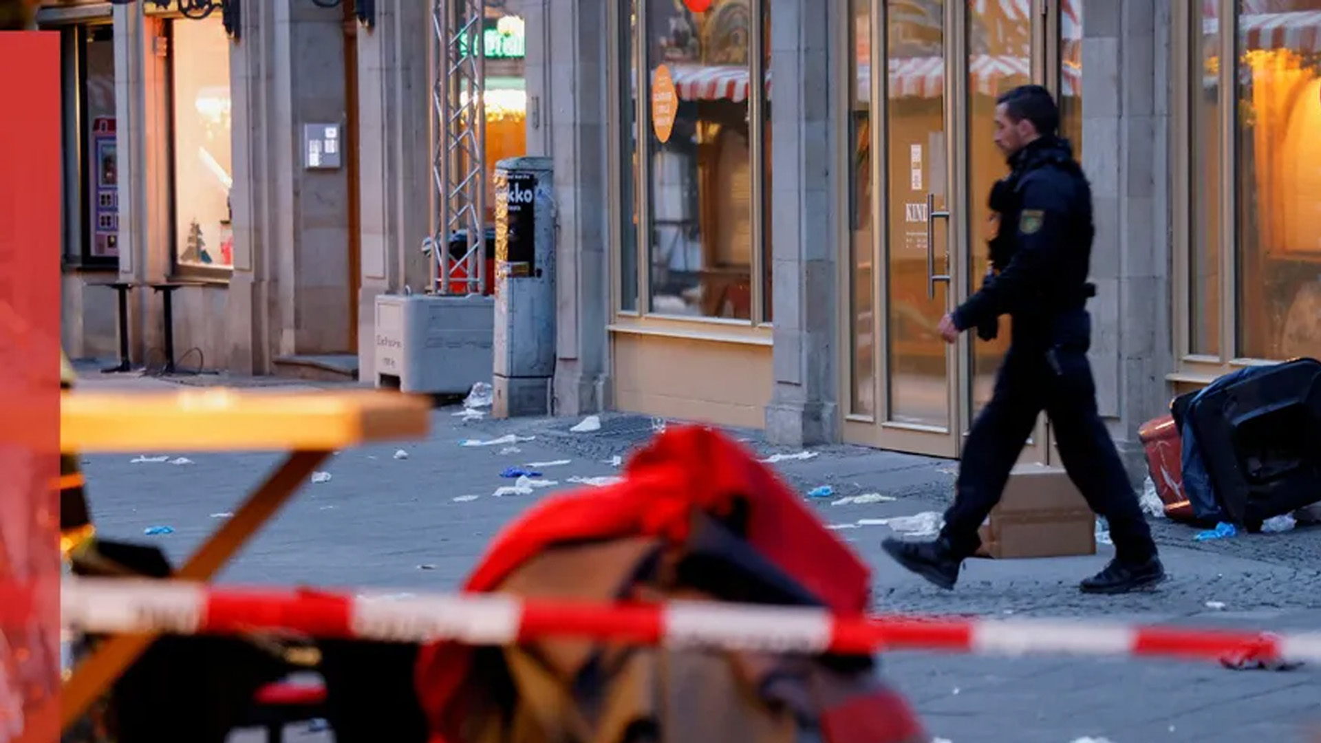 Mueren cinco personas por atropellamiento masivo en bazar navideño de Alemania