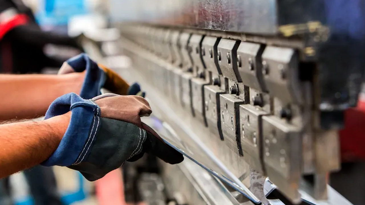 Cae actividad económica 0.7% en octubre: Inegi