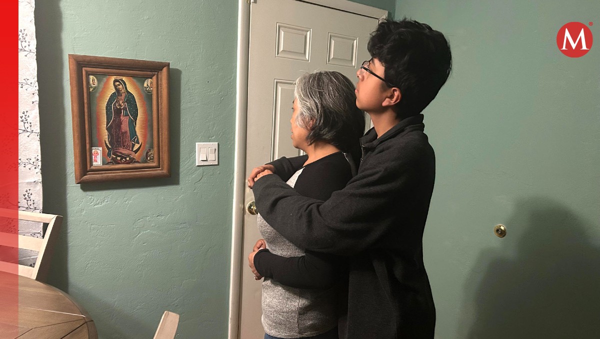 Familia migrante en Tucson, Estados Unidos | EFE
