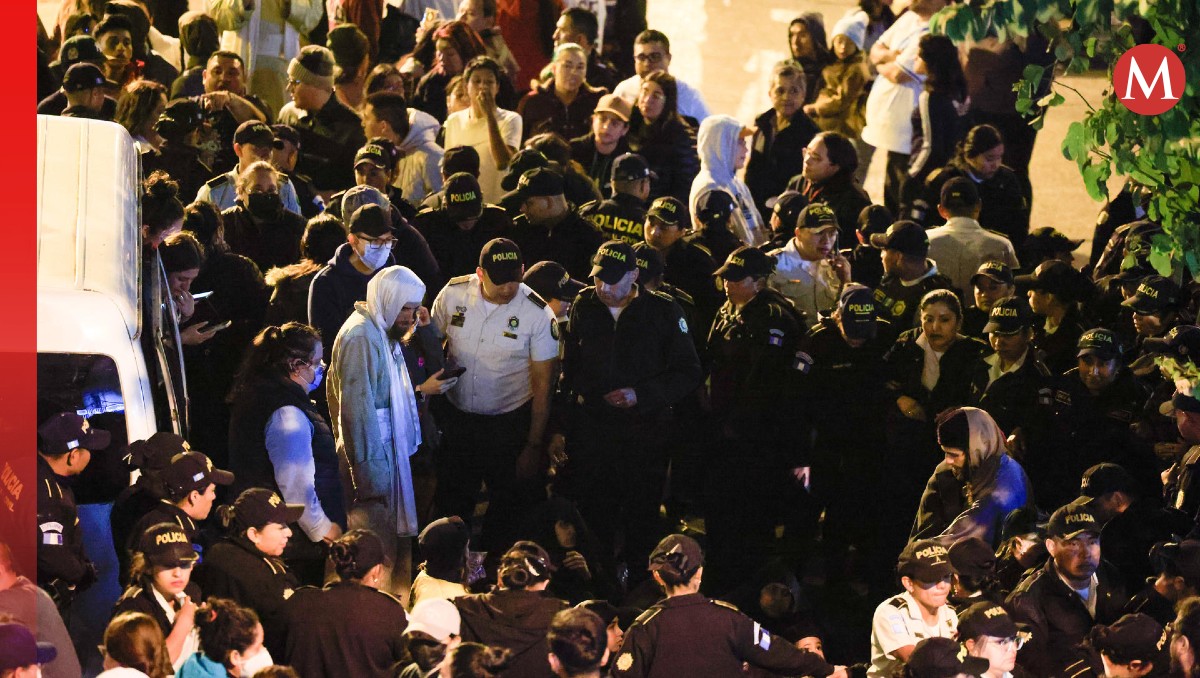 Miembros de la secta judía Lev Tahor se enfrentan con agentes de la Policía Nacional Civil de Guatemala | EFE