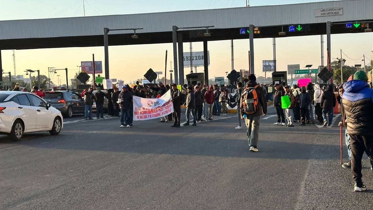 Afiliados al SUTEYM informaron que retemoran sus protestas hasta que perciban el pago de sus prestaciones. Foto: (Especial)
