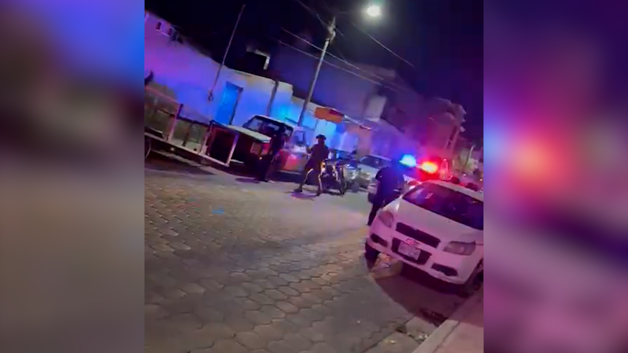Violenta riña deja tres lesionados en Tehuacán, Puebla; entre ellos un policía