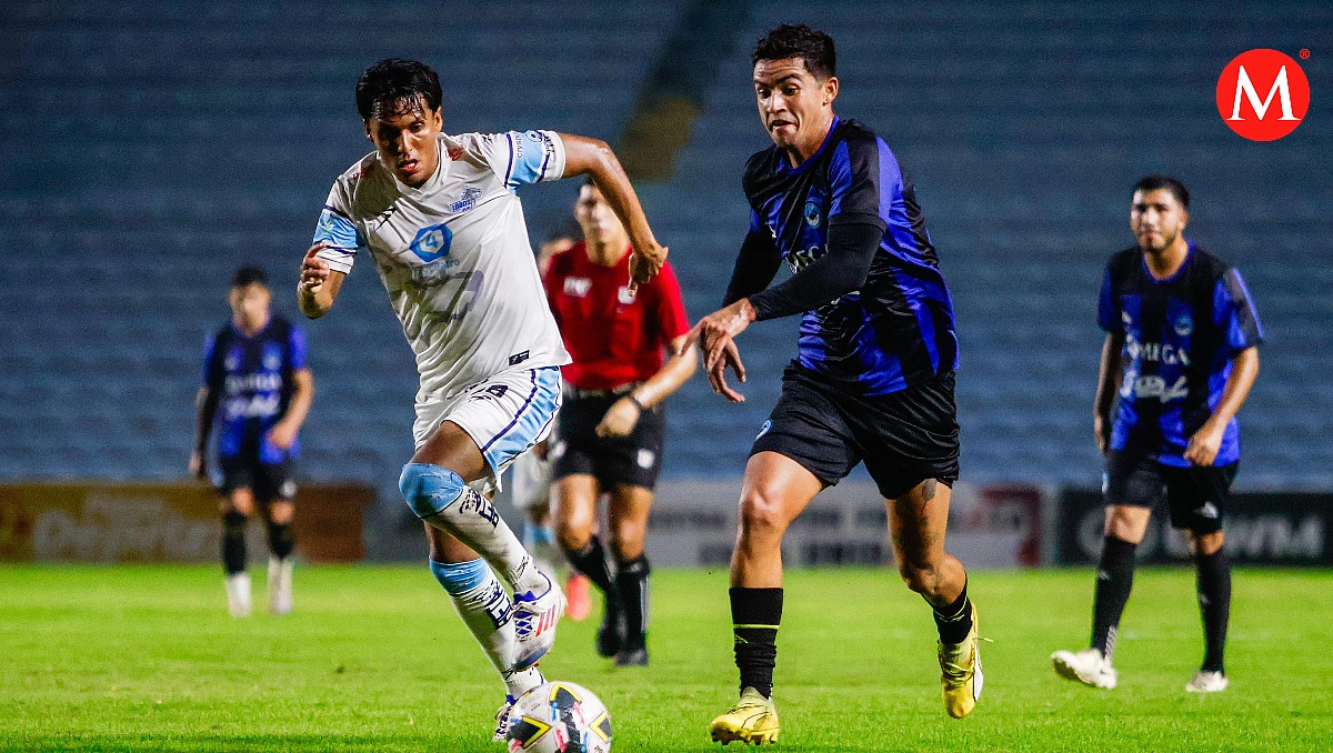 El duelo efectuado en la cancha del Coloso de la Unidad Nacional, sirvió para ver varias piezas incorporadas a la escuadra celeste. (Yazmín Sánchez)