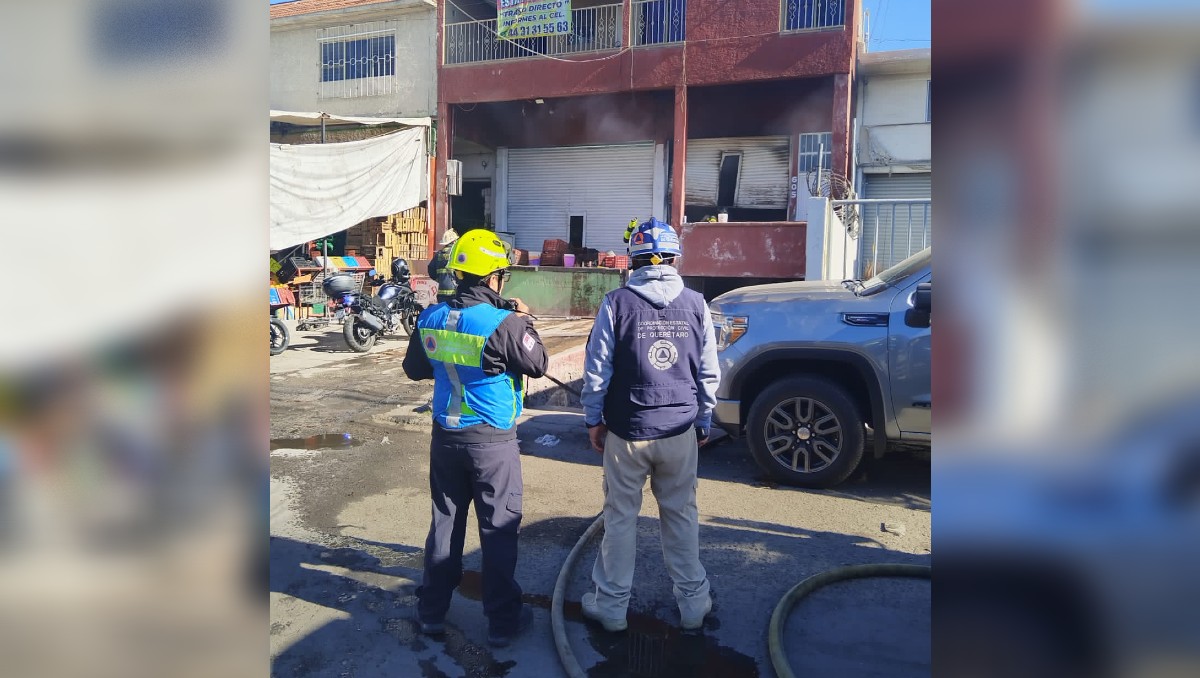 Los cuerpos de emergencia sofocaron el incendio. | X