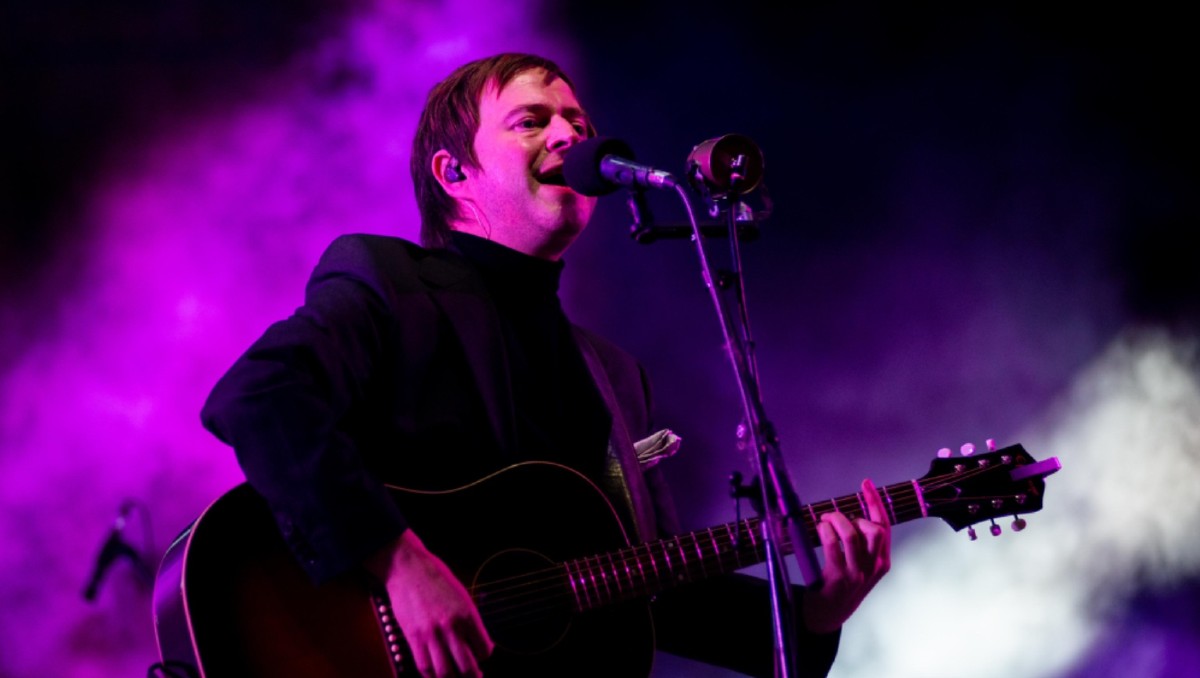 Chetes canta ante más de 80 MIL asistentes en el Zócalo de la CdMx. | Gobierno de la Ciudad de México
