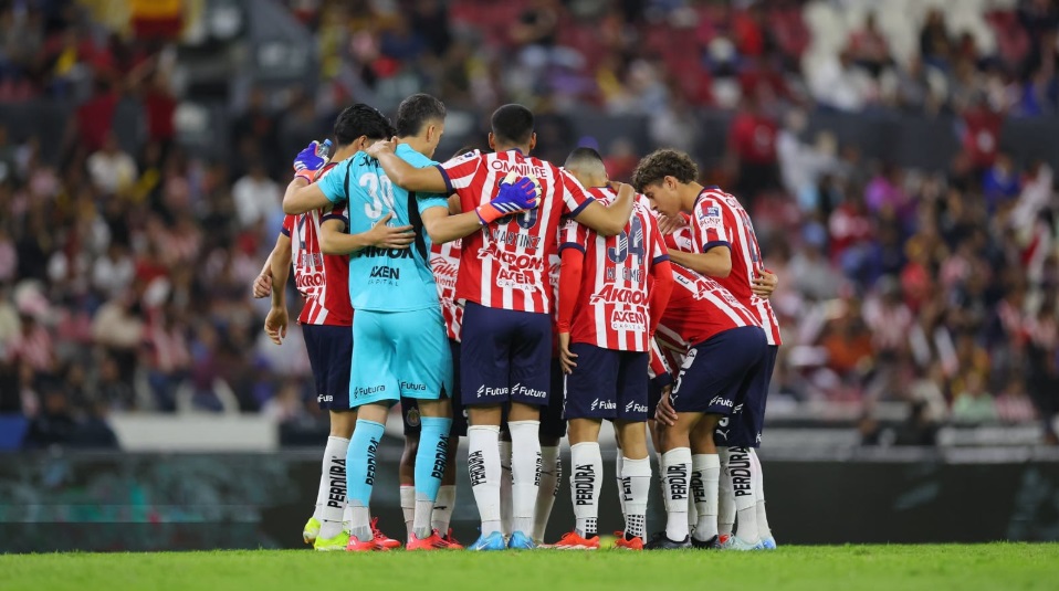 Chivas intensifica su limpia en el plantel de cara al Clausura 2025 de la Liga MX (Imago7)