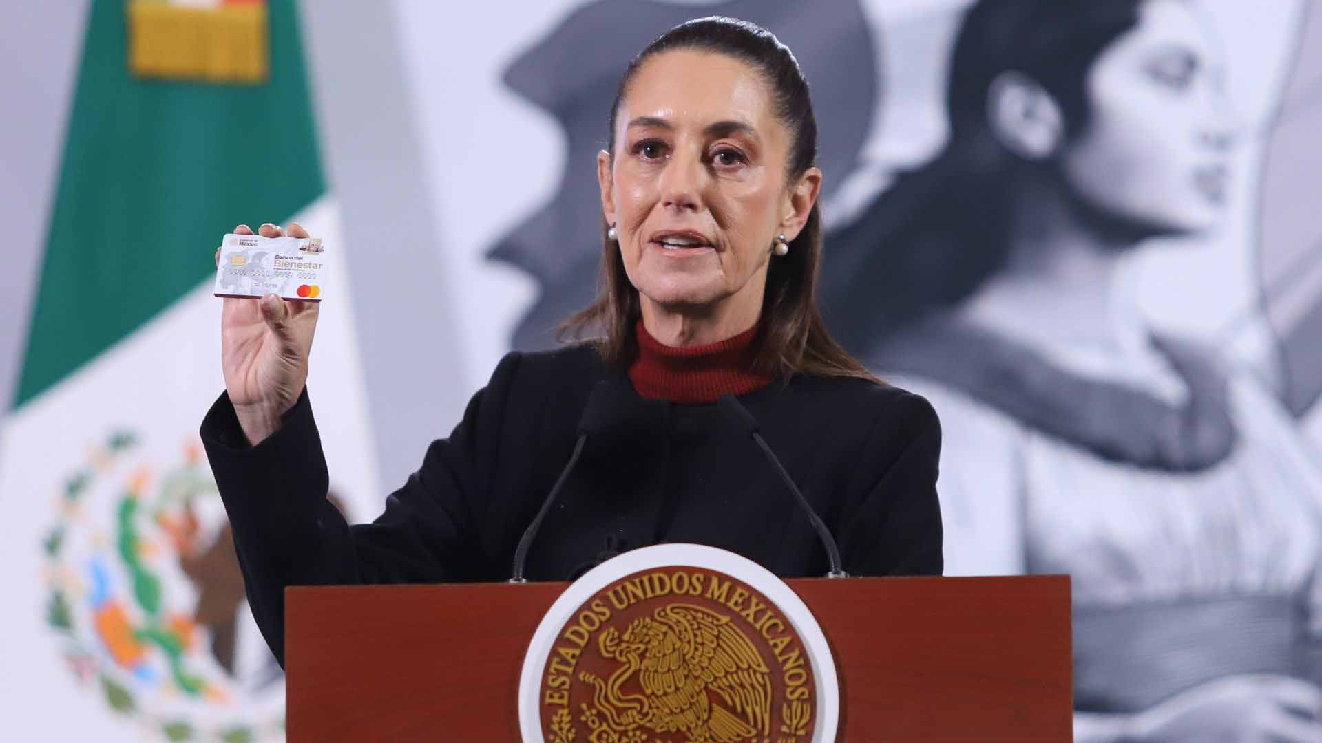 ¡Sheinbaum presenta la nueva imagen de la tarjeta del Bienestar!
