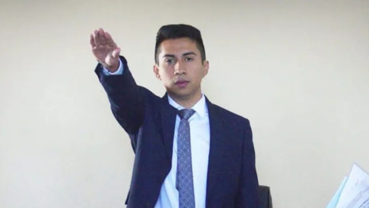 Alcalde suplente de Santo Tomás de los Plátanos, Edomex, rinde protesta