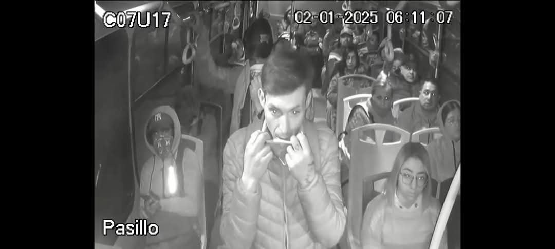 El asalto quedó grabado en video. (Especial)