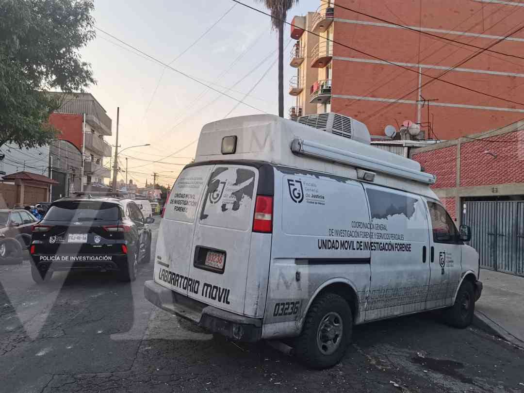 La familia fue reconocida por un familiar que acudió al lugar. (Foto: Jorge Becerril)