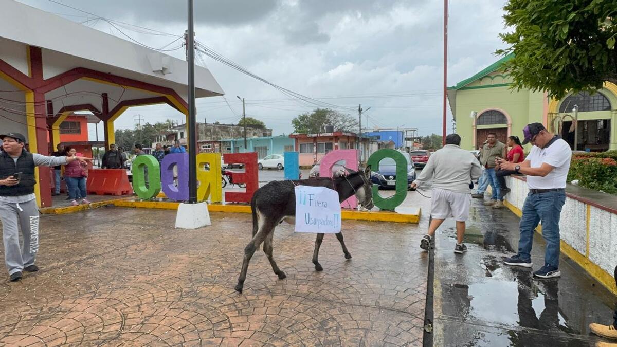 Tensión en Veracruz: exigen entrega del cargo en Lerdo de Tejada | Especial