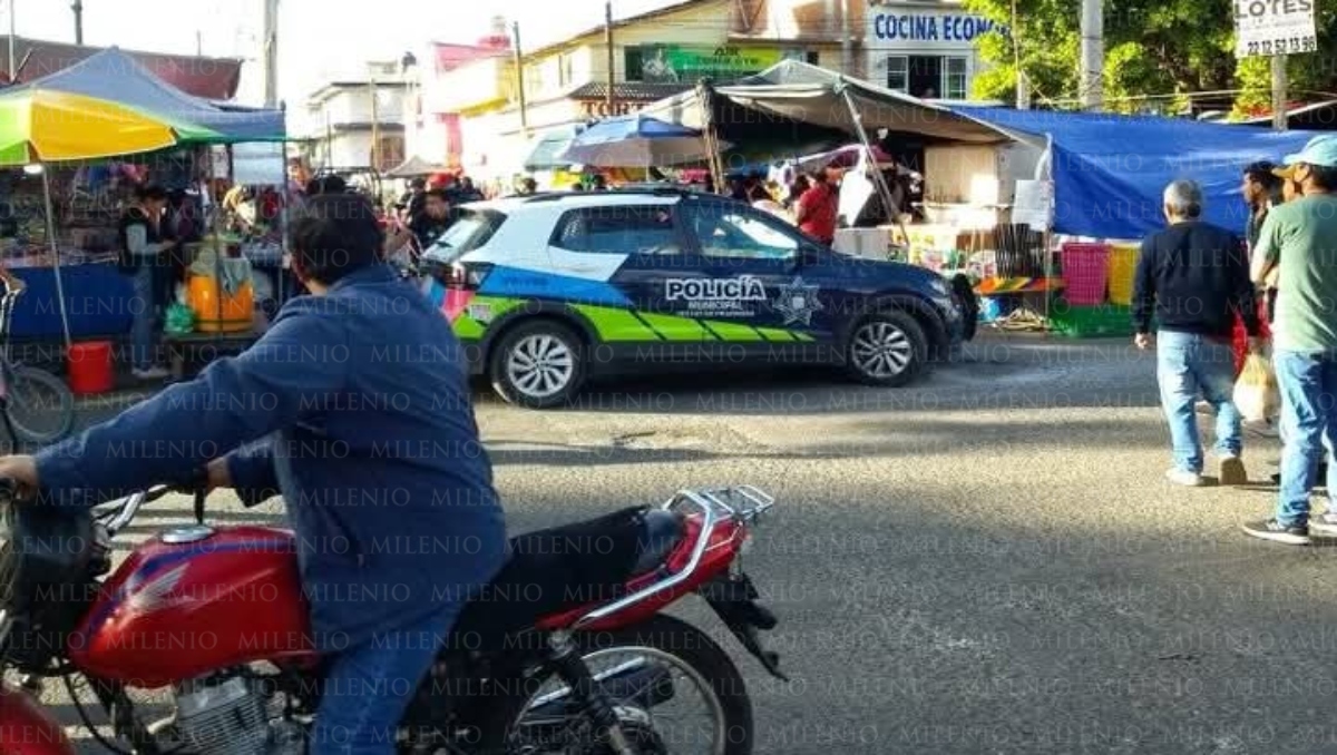 Balacera deja un muerto y heridos en tianguis de Loma Bella, Puebla | Especial