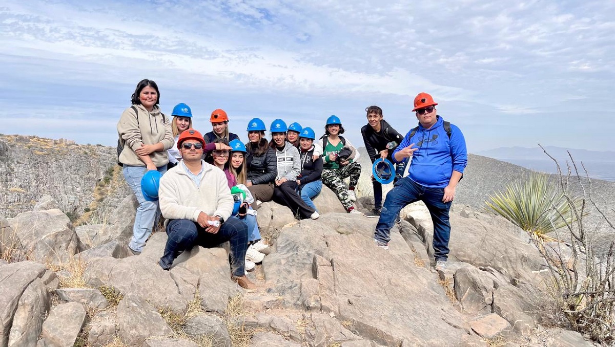 Alumnos en el pueblo mágico de Mapimí, Durango. (cortesía)