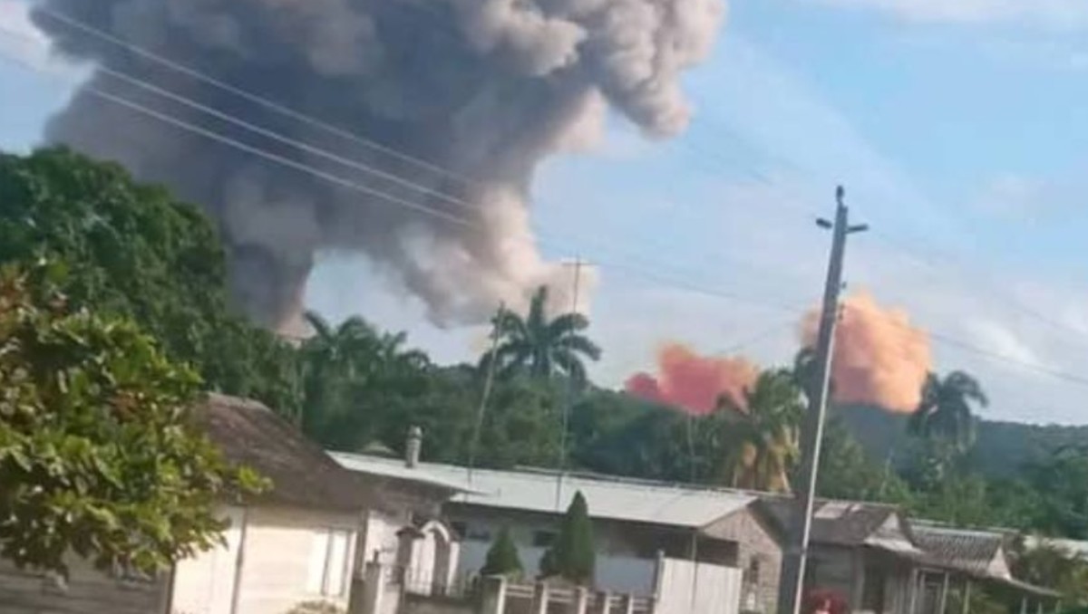 Se registra incendio en base militar de Cuba. (Foto: Redes sociales)