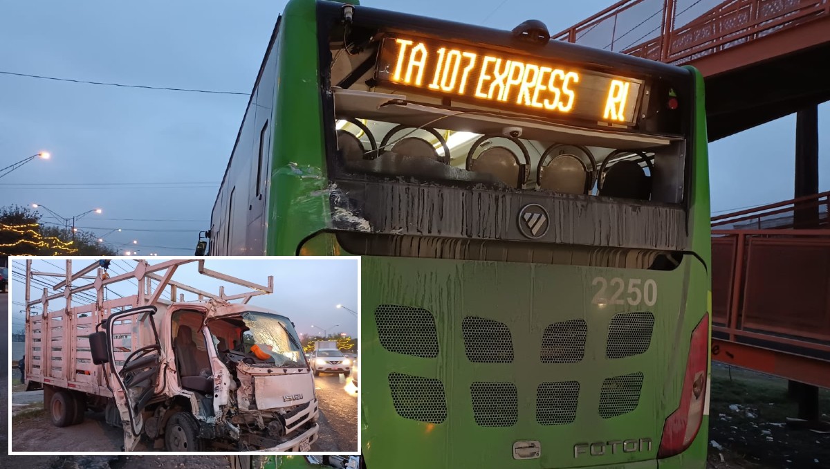 En el accidente participaron un camión de carga y uno de la Ruta 107. Foto: Israel Santacruz