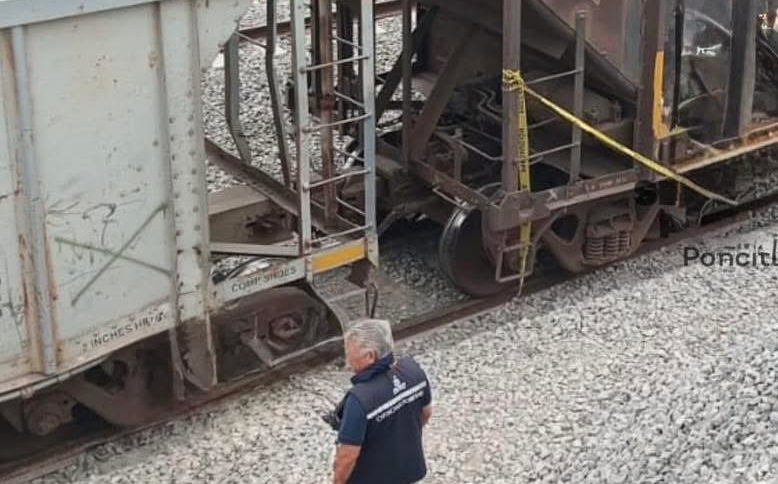 El hallazgo fue sobre las vías del tren donde estaba estacionado el vagón. (Cortesía)