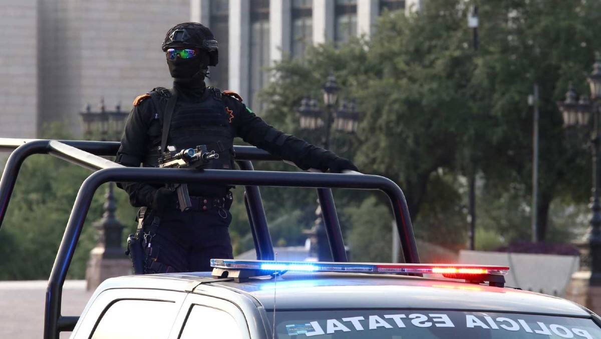 Patrulla de Fuerza Civil en Monterrey / Luis Guerra