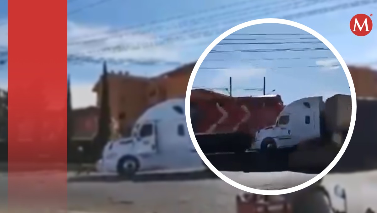 Tren se impacta contra trailer en Celaya, Guanajuato | Especial.
