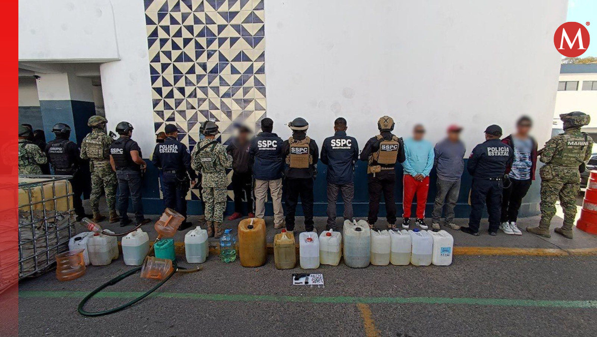 Pemex asegura a 14 personas por venta ilegal de combustible en Puebla | Especial