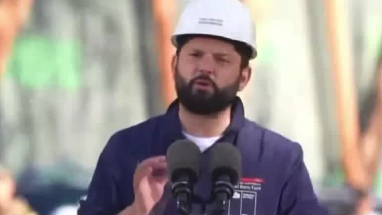 Gabriel Boric llama “dictadura” al gobierno de Maduro; pide restablecer democracia en Venezuela