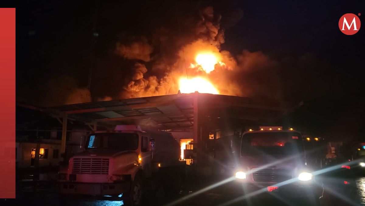 Protección Civil y Bomberos de Nuevo León coordinaron labores para sofocar el siniestro. Especial