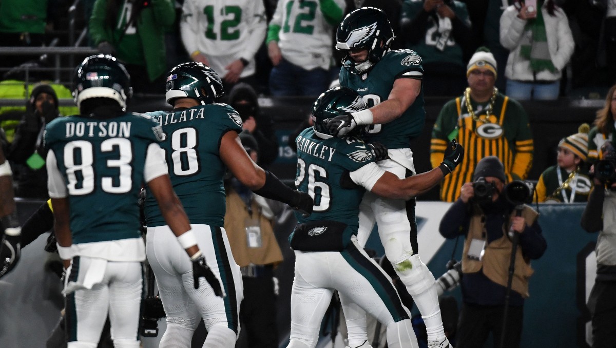 Eagles destrozan a Packers y clasifican a playoffs de la NFL (Reuters)