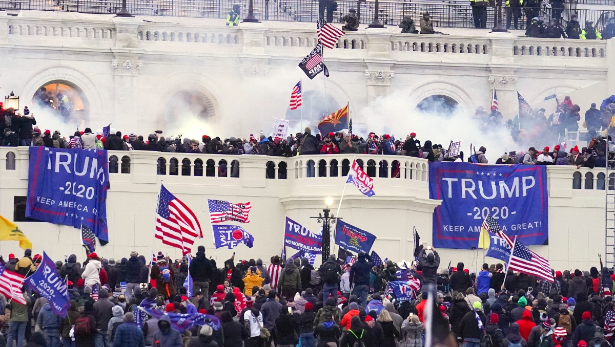 Varios manifestantes se presentaron en el Capitolio de Estados Unidos el 6 de enero de 2021, en Washington. (Foto: AP)
