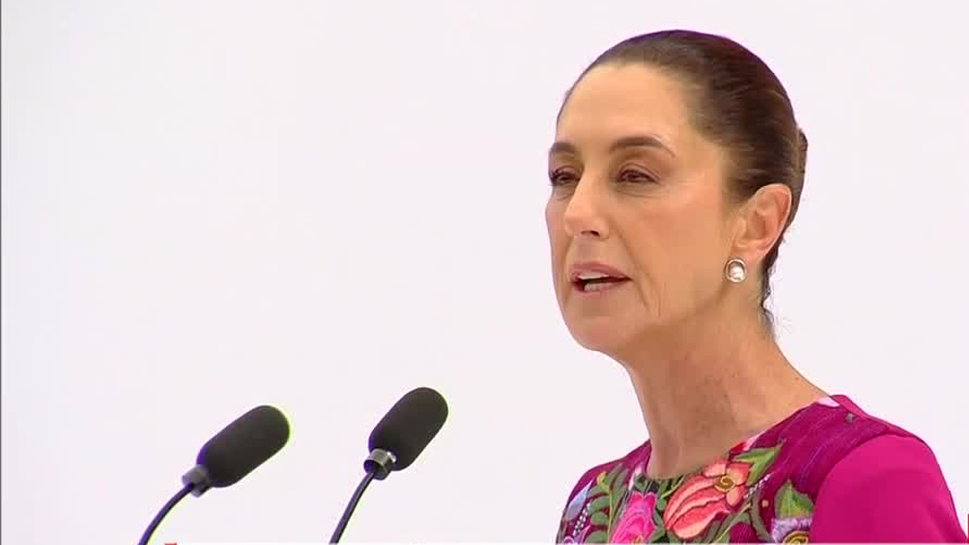 Sheinbaum señala que se atendió la emergencia por 'John' en informe de sus 100 días de gobierno
